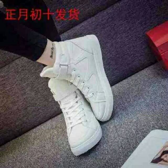 SEPATU WANITA HAK DALAM