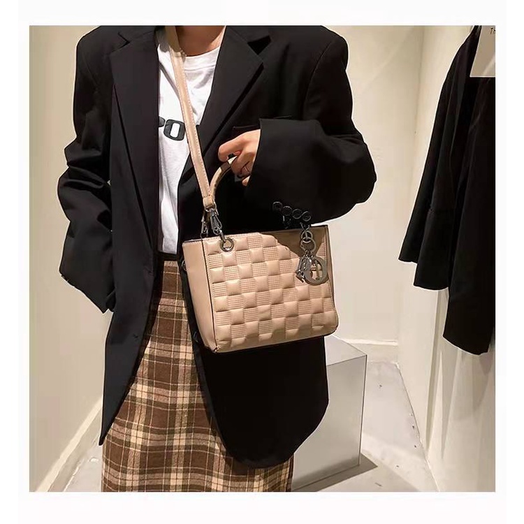 121, tas selempang wanita import fashon tas slingbag cantik dan terlaris tas best seller wanita terpopular