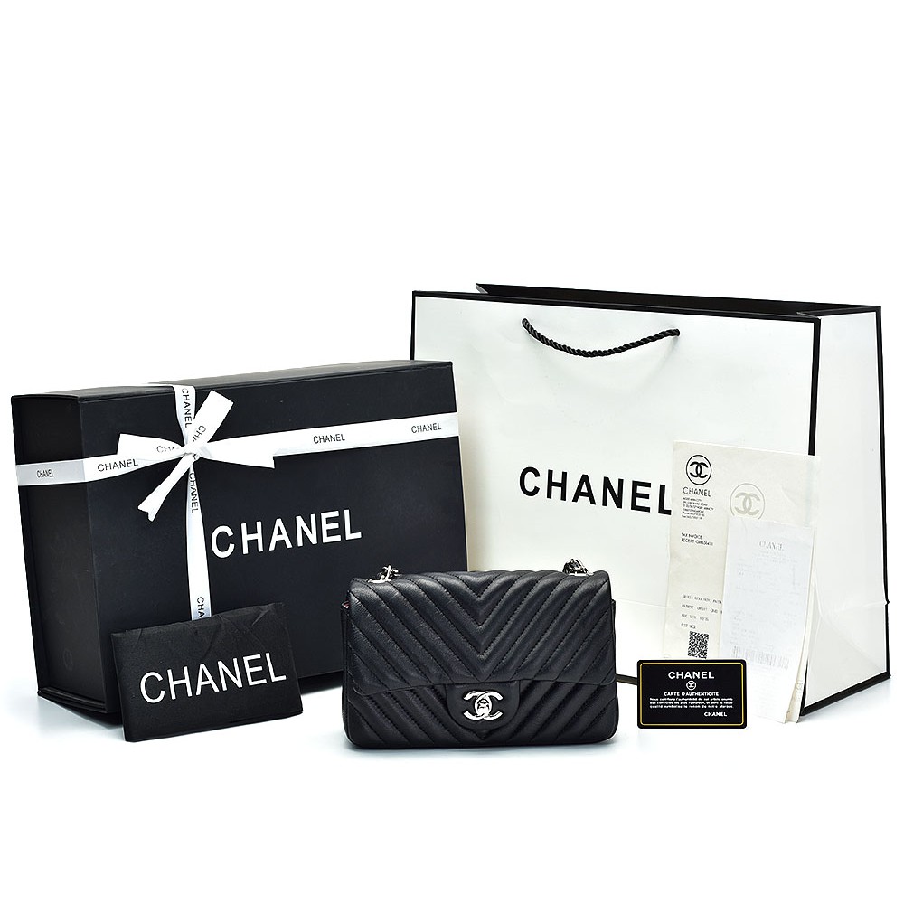 Tas Chanel Mini Rectangular Lambskin Chevron Hitam SHW PV1117