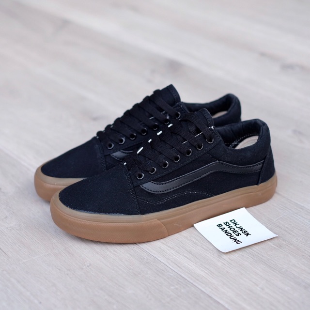 vans old skool black light gum