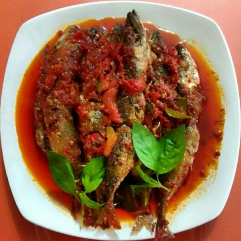 

Ikan Salem Balado Isi 5 Ekor Siap Makan Made By Order.