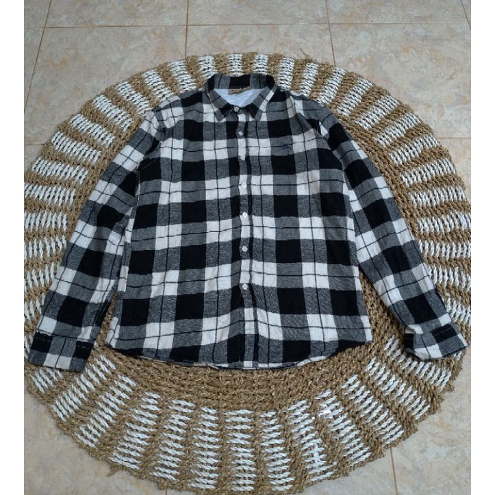 Kemeja Burberry London Second