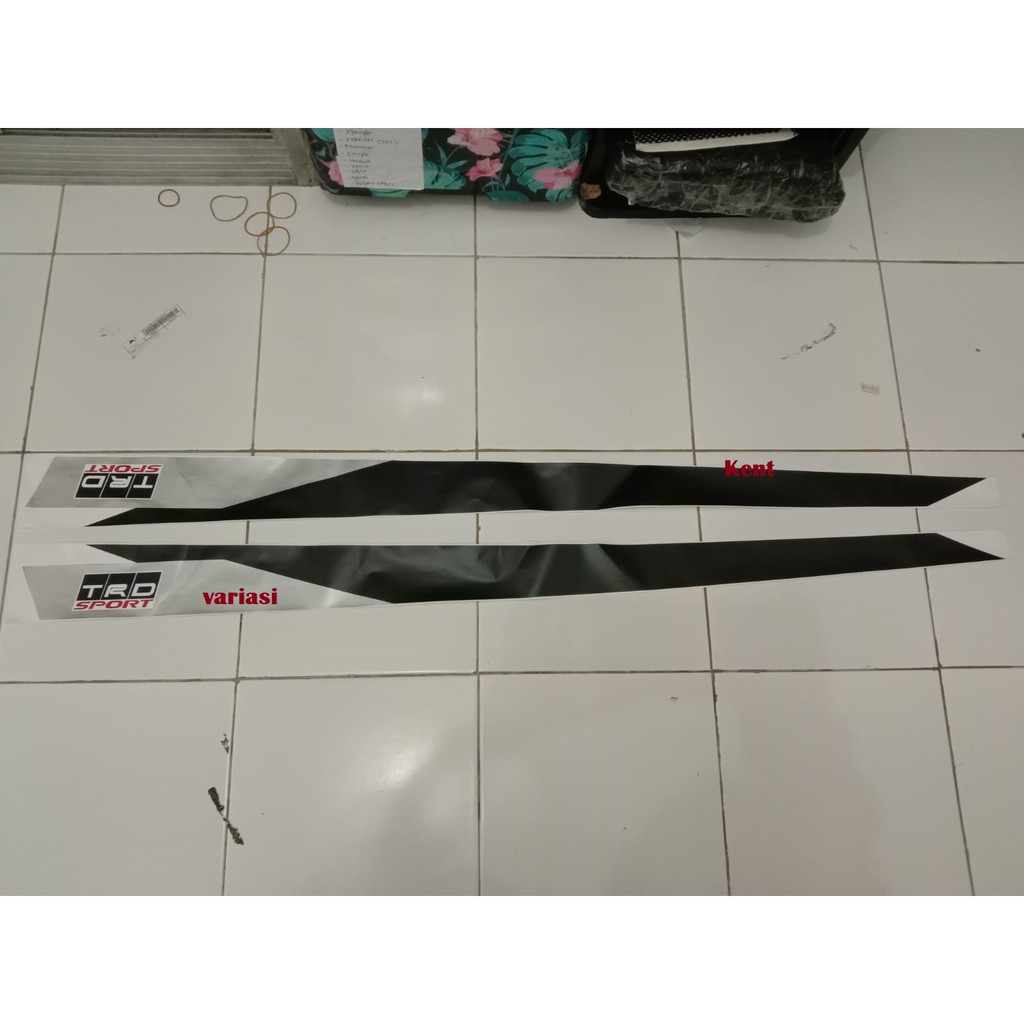 Stiker Body  Samping TRD Sport Mobil Toyota Raize