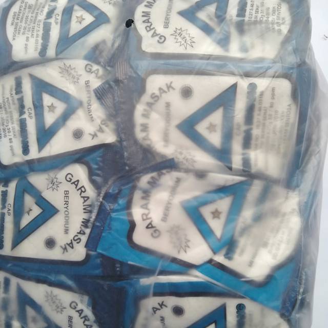 

Garam Masak Beryodium Segi Tiga Bintang 100 Gram Kualitas Bagus