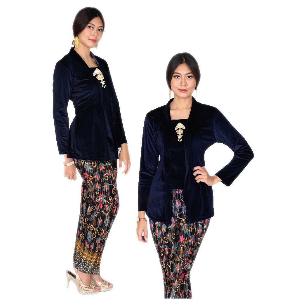 Paket Beskap, Kebaya Bludru Jarik dan Blangkon