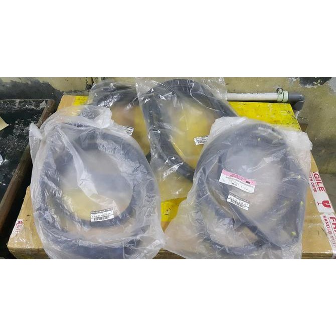 Bergaransi - Karet Pintu Weather Strip Nissan Terrano Original Genuine Part