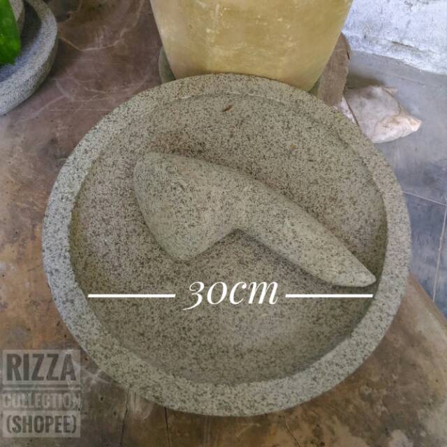 Cobek Batu Asli Ukuran Besar 30 Cm, Bonus Ulekan Batu Asli, Garansi 100% Uang Kembali