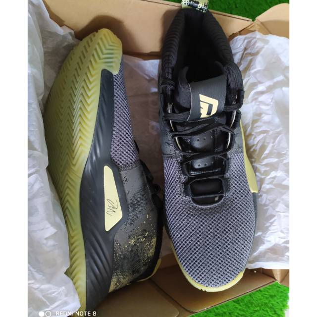 Sepatu Adidas ori
