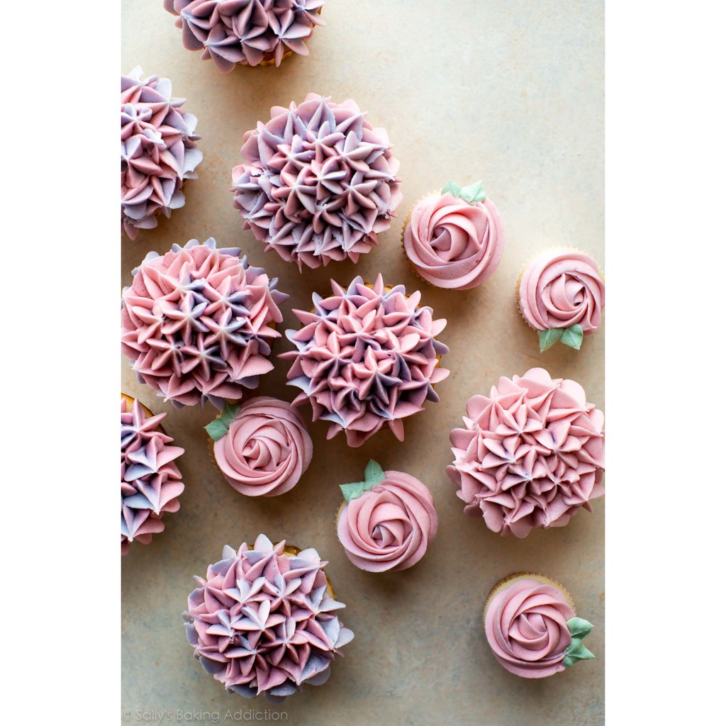 PLASTIK SEGITIGA 20 LEMBAR - BUTTERCREAM PLASTIK PIPING BAG - CONTONG PLASTIK SPUIT PAPPING BAG