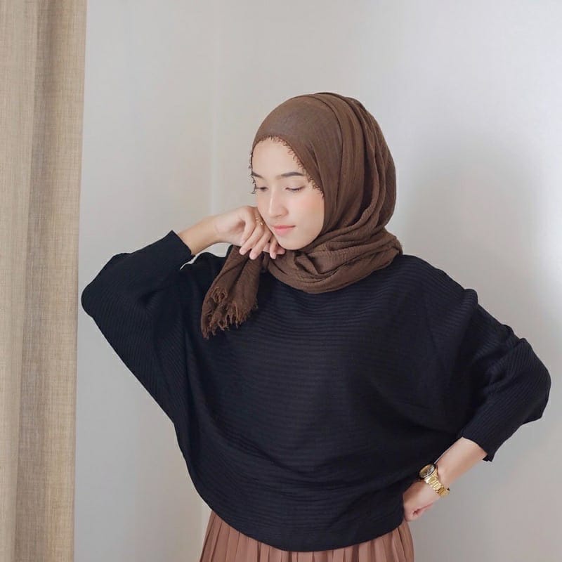 Blouse Baju Rajut Wanita Lengan Panjang Batwing Atasan Wanita Model Kelelawar