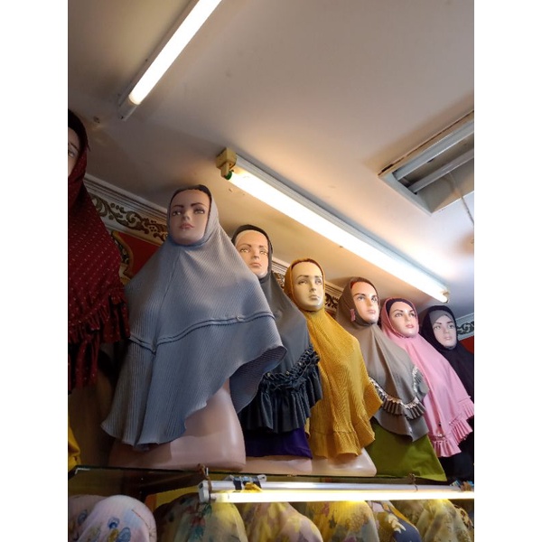 Kerudung instan/jJILBAB INSTAN MODEL TERBARU MOTIF BUNGA BUNGA JILBAB BERGO