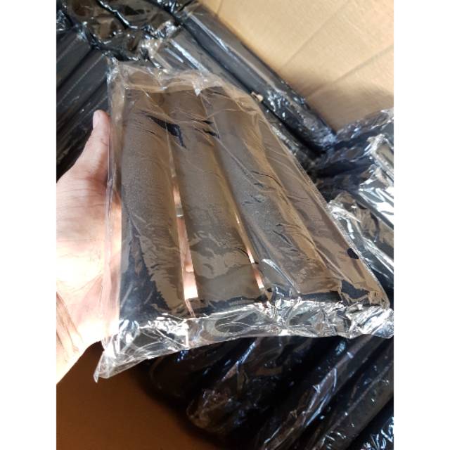 

Busa grip hitam polos(1pcs isi 4)