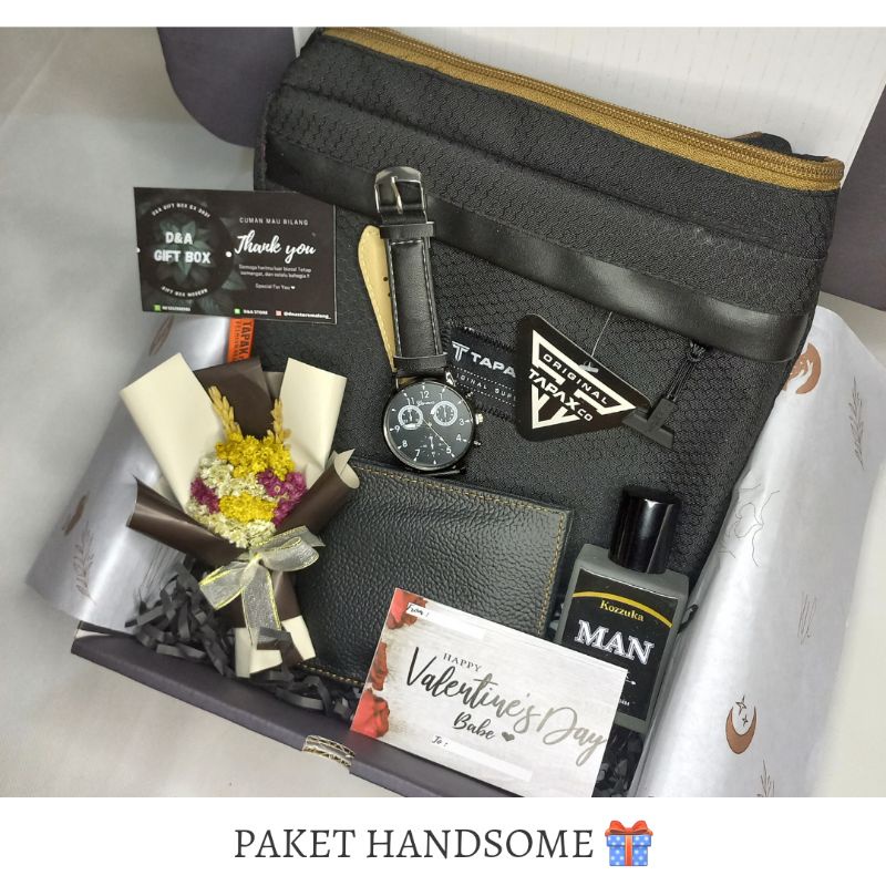 

KADO COWOK ULANG TAHUN/GIFT BOX/HAMPERS/KADO WISUDA/BLACK EDITION/KADO ANNIVERSARYBIRTHDAY GRADUATION COWOK TERMURAH DAN UNIK/KADO VALENTINE/KADO VALENTINE COWOK.