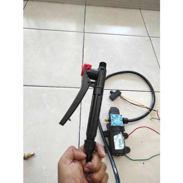 SPRAYER SEMPROT TANGKI ELEKTRIK DINAMO HIU KRAN SELANG STIK NOZEL POTENSIO HIU