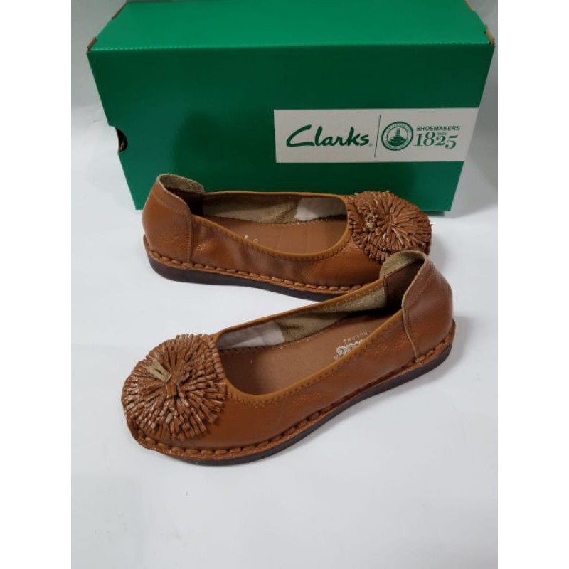 Clarks Bunga Matahari KD889 / Sepatu Clarks Flat leather