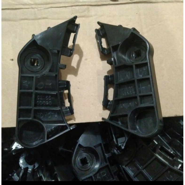 brecket Bumper Belakang Toyota Yaris 2014 original