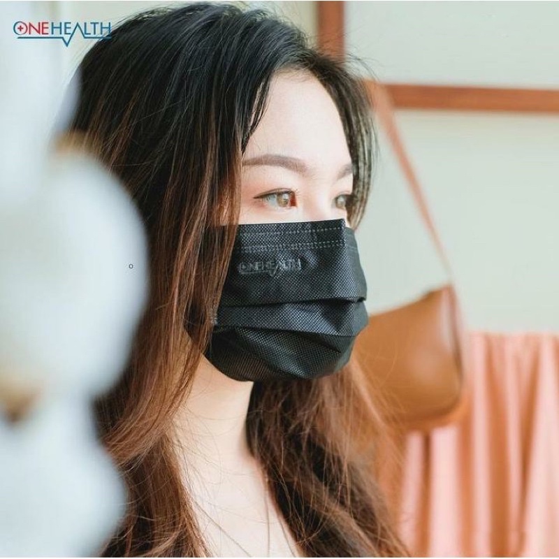 Onehealth Masker Black Edition Face Mask 3ply isi 50 pcs