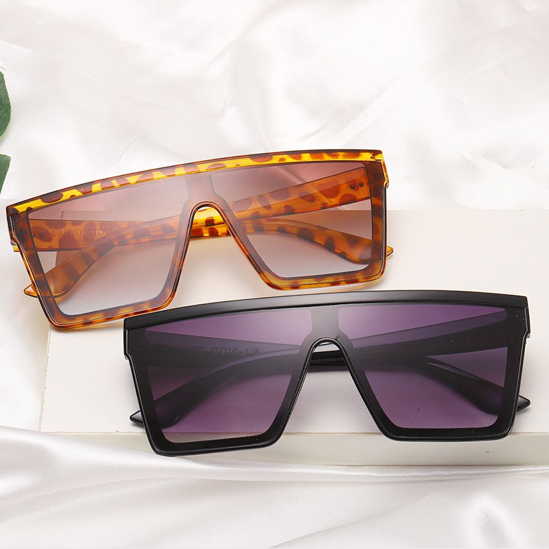 Kacamata Hitam Oversized Bentuk Kotak Gaya Retro Vintage Untuk Wanita