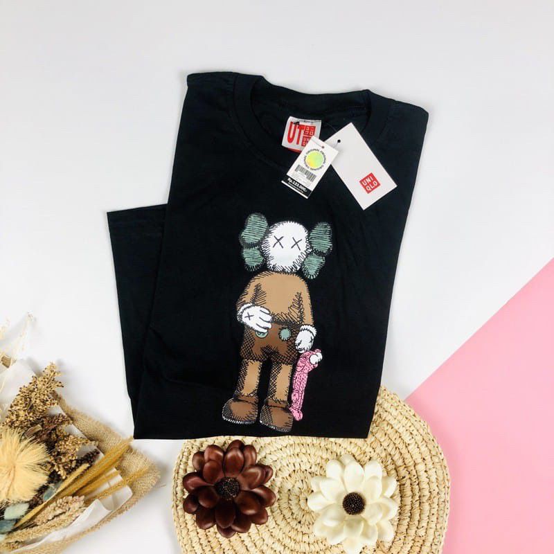 T-shirt Black dan putih Uniqlo Nobita / baju distro atasan terpopuler terlaris pria wanita pakaian dewasa unisex-Bringdoll