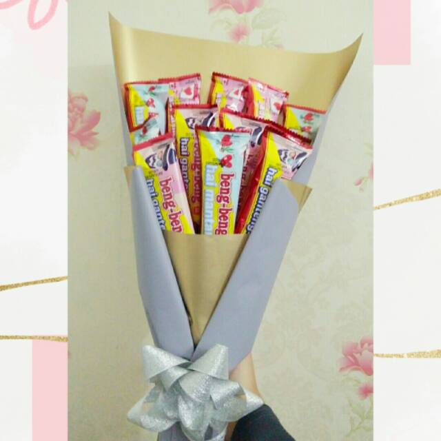 

Snack Bucket / Snack Bouquet / Beng-Beng Bucket / Beng-Beng Bouquet Hadiah Wisuda / Ulang Tahun