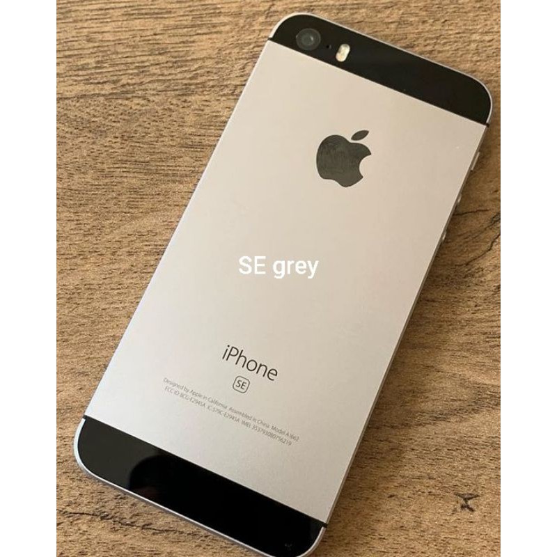 Jual Iphone Se 128gb 64gb 32gb 16gb Second Normal Mulus 100 Original Indonesia Shopee Indonesia