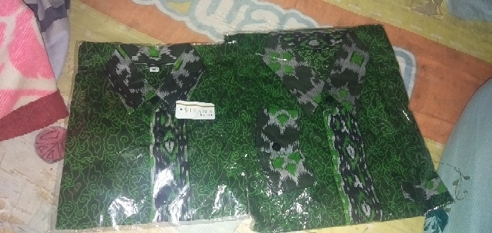 Couple Ayah Dan Anak Batik Mega Mendung Hijau Botol