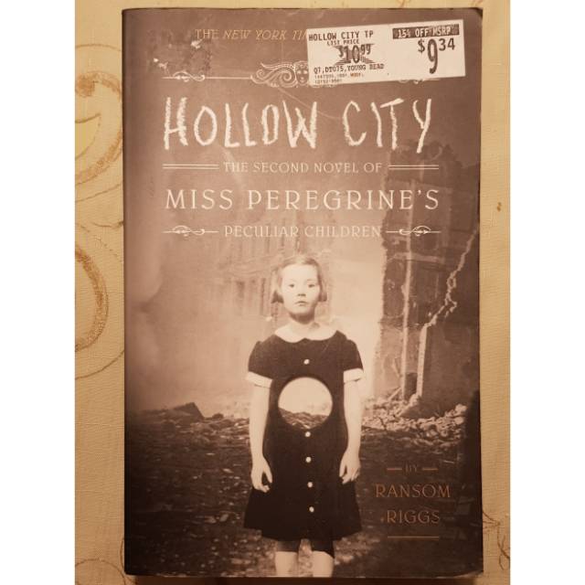 Miss Peregrine's Hollow City (inggris)