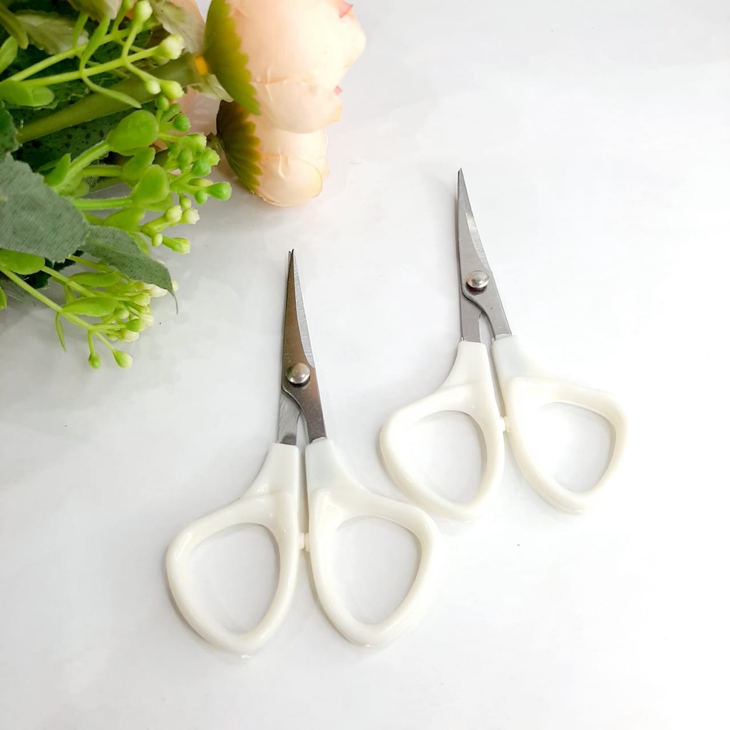 

Gunting Kain/ Gunting Benang / Gunting Bordir putih/ Gunting Bordir putih- Gunting Aplikasi Lengkung - Embroidery