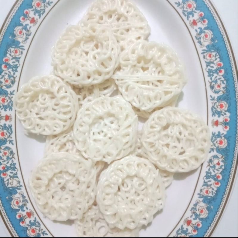 

Kerupuk Mawar Mentah 500gr / Kerupuk Putih Mentah / Kerupuk Mawar Mentah 1kg