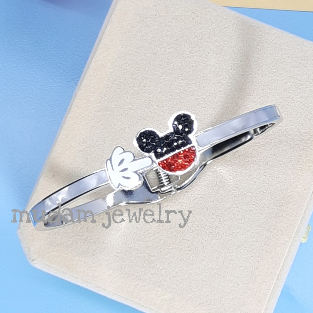 Gelang Tangan Titanium Desain Karakter Mickey Mouse Warna Gold dan Silver Plated 18K