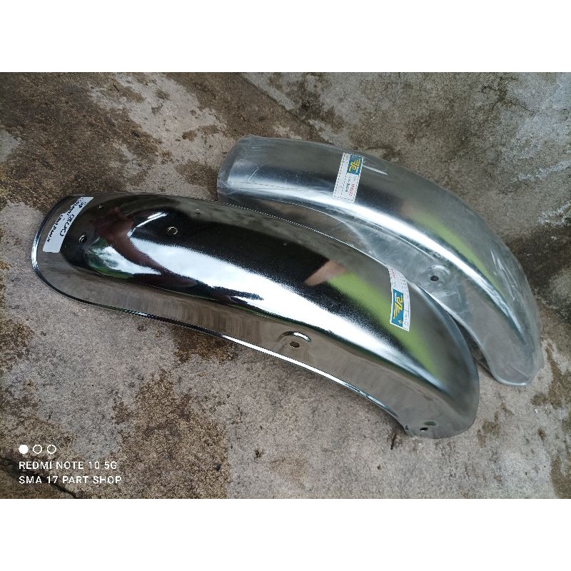 spakbor belakang suzuki GP