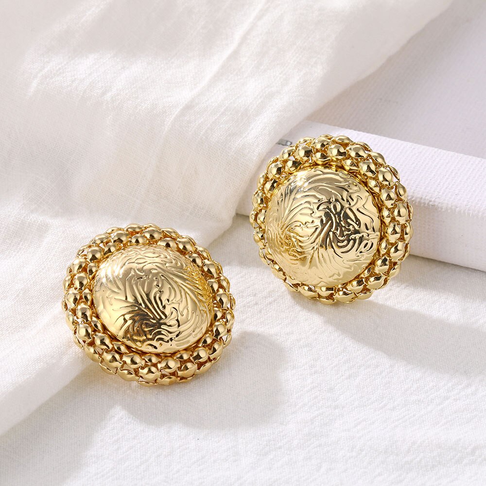 Anting Giwang Alloy Model Bulat Hollow Warna Gold Gaya Vintage Untuk Wanita