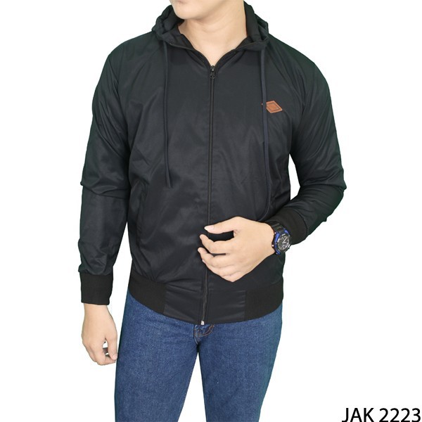 Jaket Pria Parasut Hitam – JAK 2223