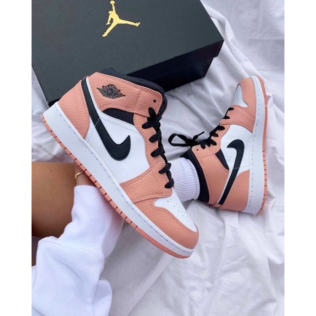NIKE AIR JORDAN 1 MID PINK QUARTZ