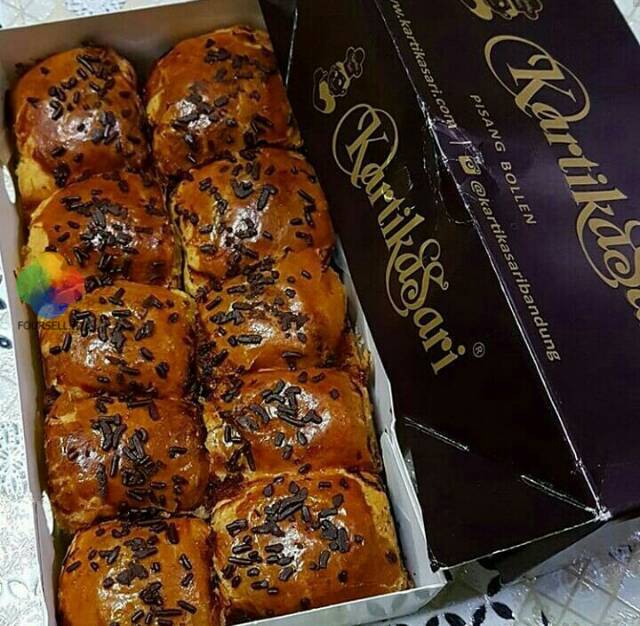 

Kartika Sari Pisang Bolen Ukuran Kecil (PACKING AMAN) - Bollen Kartikasari OlehOleh Bandung Kue