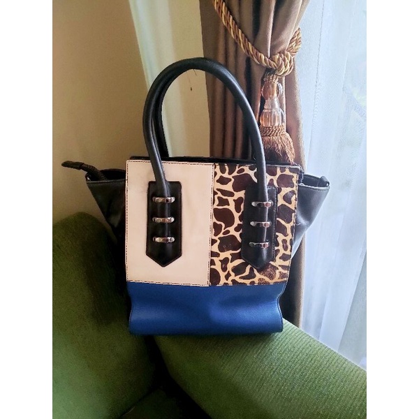 tas wanita tas kerja brand GILIVO