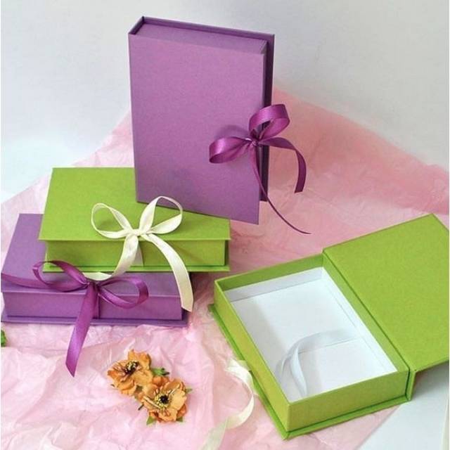 

Jual box Bridesmaid || hamper lebaran || kotak hadiah || giftbox || kotak kado || 30x14x10 cm