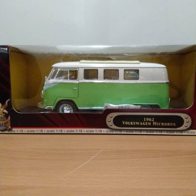 Diecast VW Microbus 1962 Skala 18