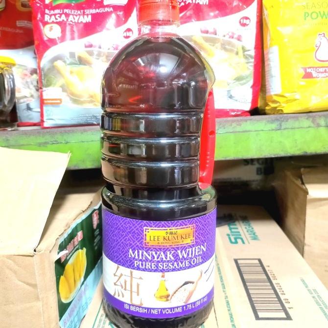 

TERLARIS MINYAK WIJEN PURE SESAME OIL LEE KUM KEE 1.75L(59FL OZ) ORIGINAL