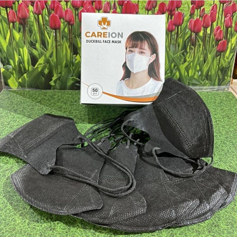 Masker hijab duckbill Careion hitam & putih