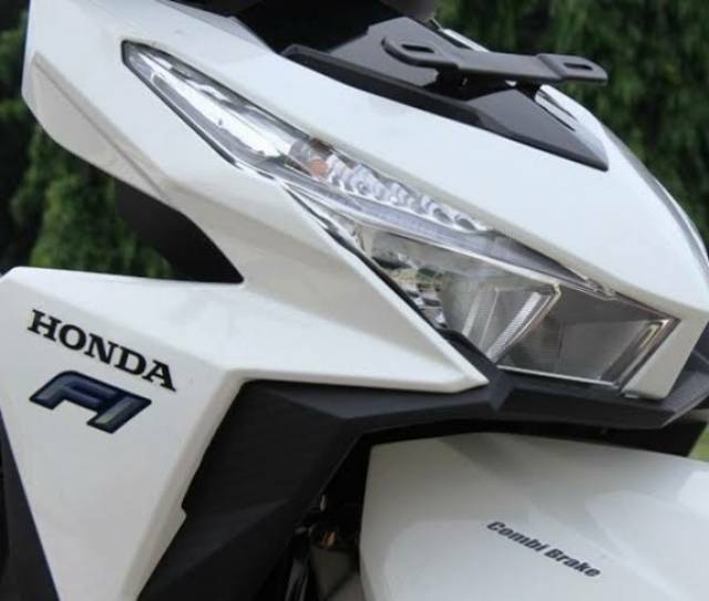 STIKER LAMPU VARIO 125 / 150 esp th 2016 / 2017 TANPA ALIS