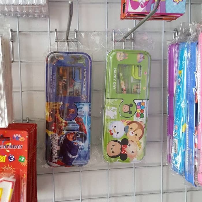 

kotak tempat pensil kaleng set motif karakter disney fancy 22x8x3 cm