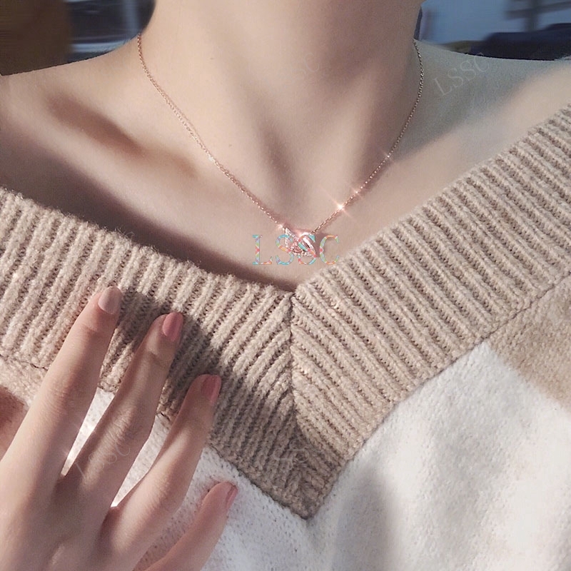 Kalung Rantai Liontin Angsa Aksen Berlian Imitasi Warna Pink Bahan Titanium Gaya Korea Untuk Wanita