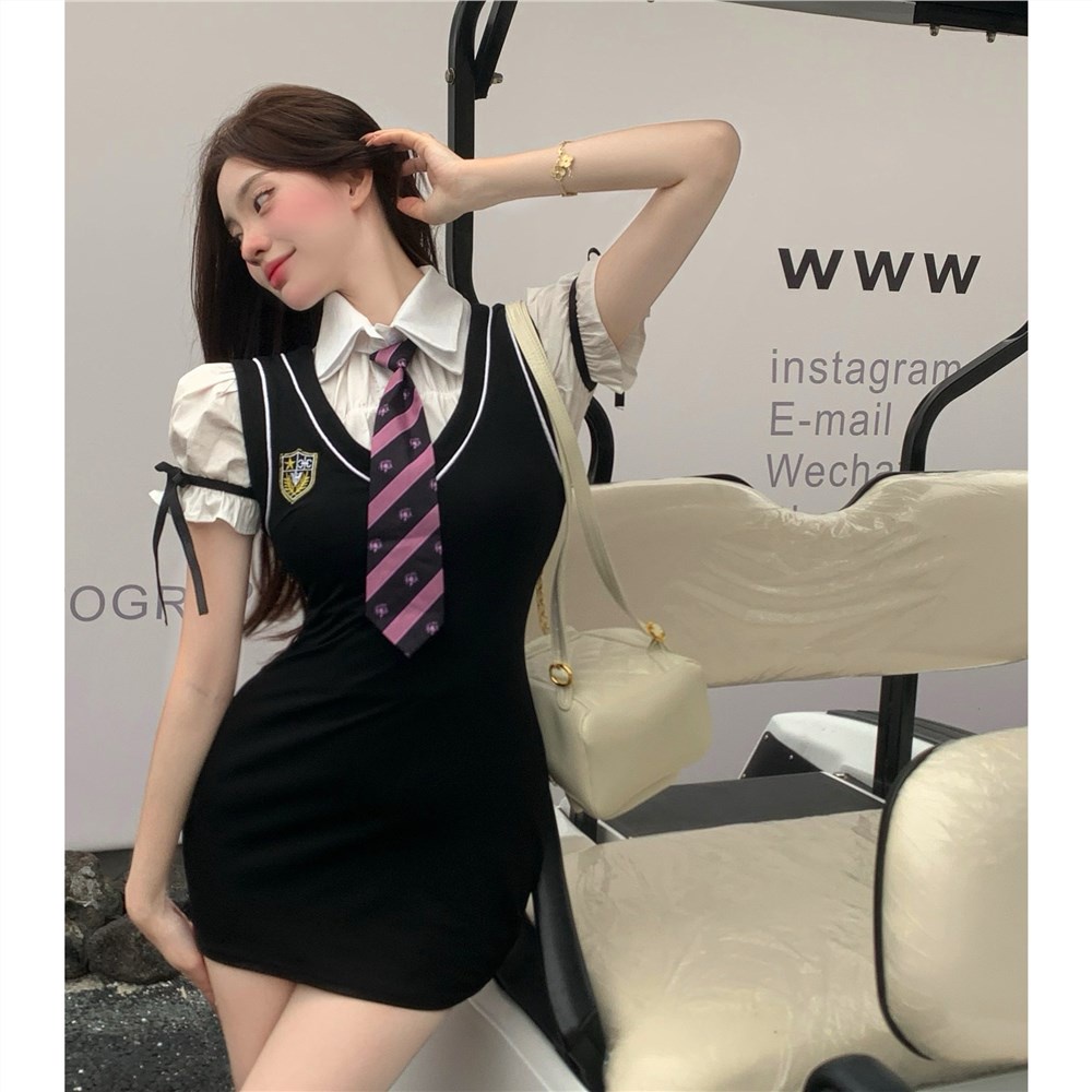 Mini Dress Black Strawberry~ Gaun gaya kuliah gadis Korea rok pendek wanita musim panas pinggang bar