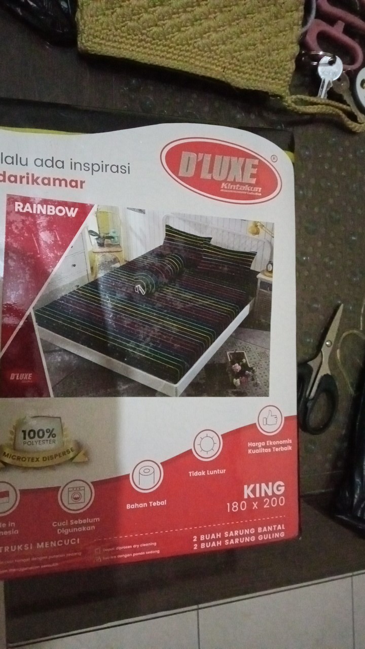 Kintakun Isthana - Sprei Kintakun Dluxe 180x200 - Elmira/logan/mustache/rainbow/universe/alexa