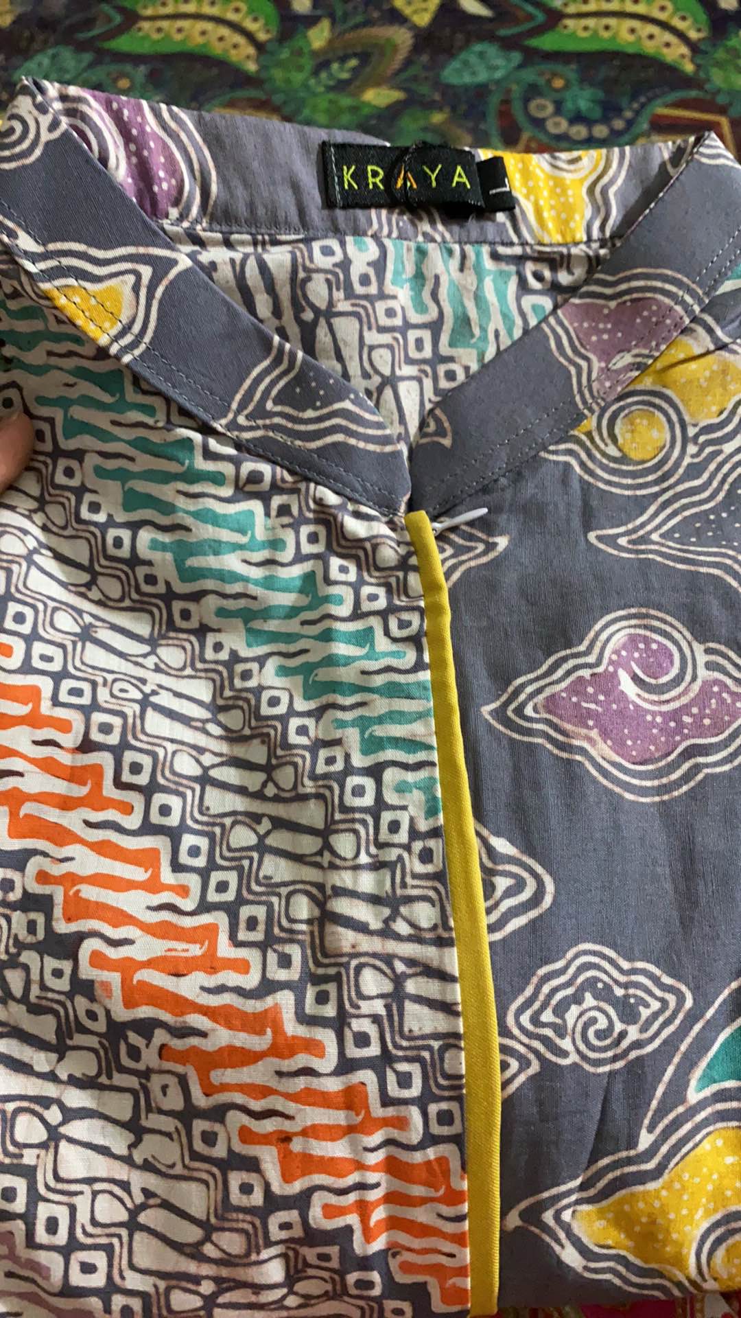 Mega Blouse Batik Kerja Wanita Batik Megamendung Batik Cantik Lengan Panjang