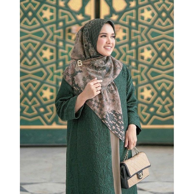 BUTTONSCARVES VOAL EMERALD HARAMAIN SERIES