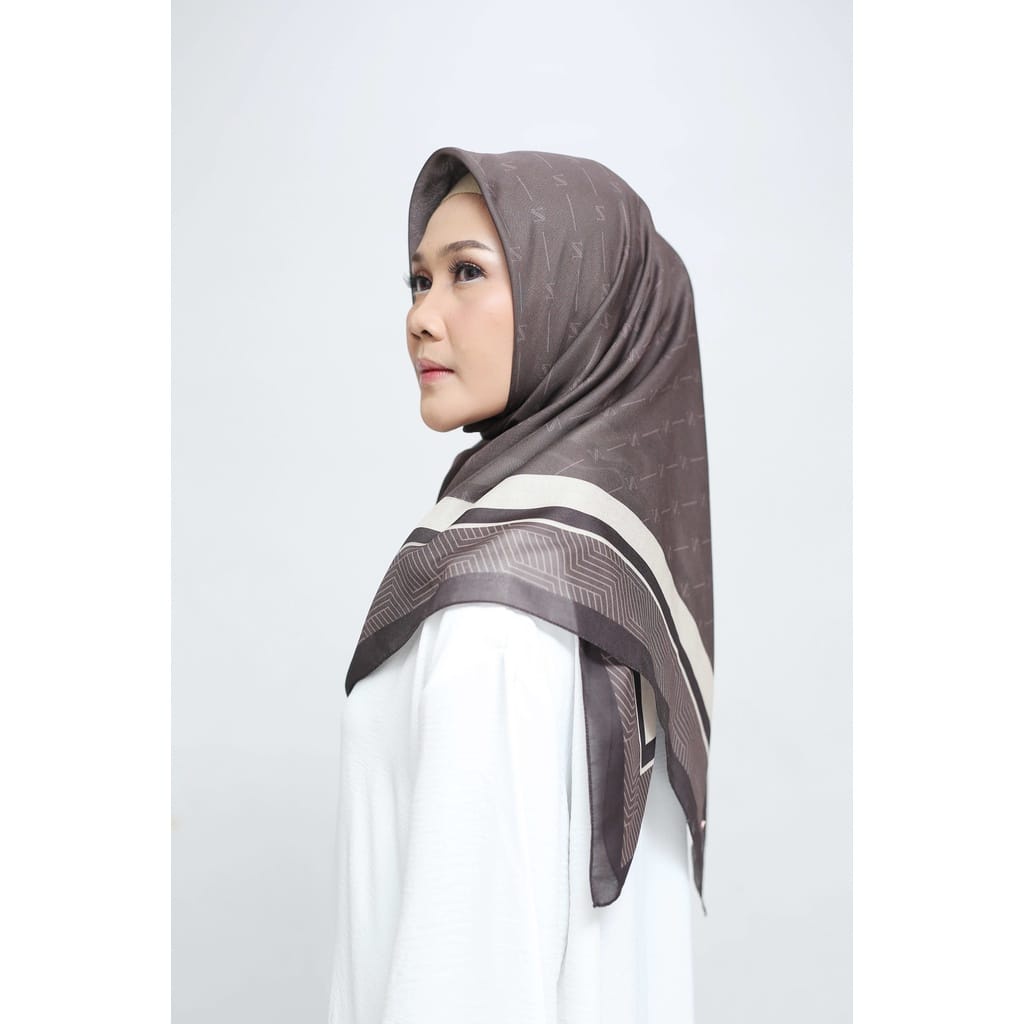 Shofie Edition Vilneria Scarf  Chestnut /Kerudung Printing Motif Voal Ultrafine/ Hijab Murah