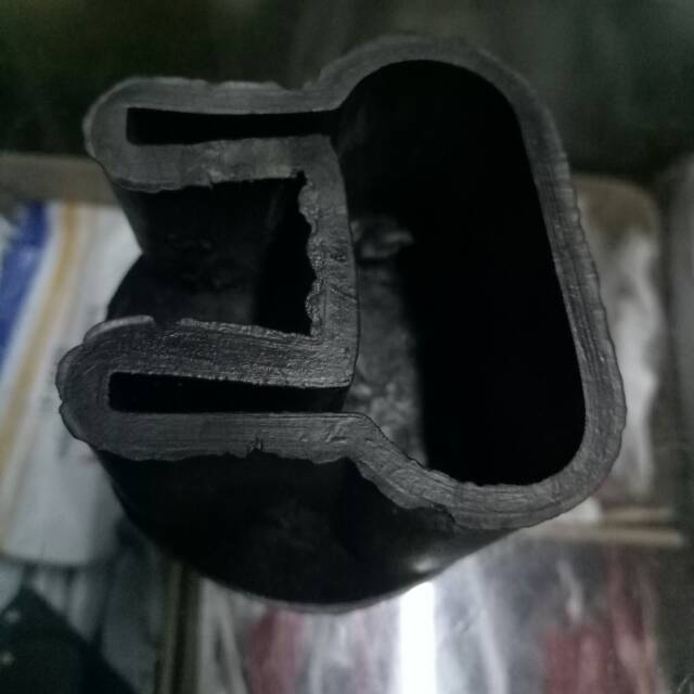 KARET KAKI TANGGA LIPAT ALUMINIUM