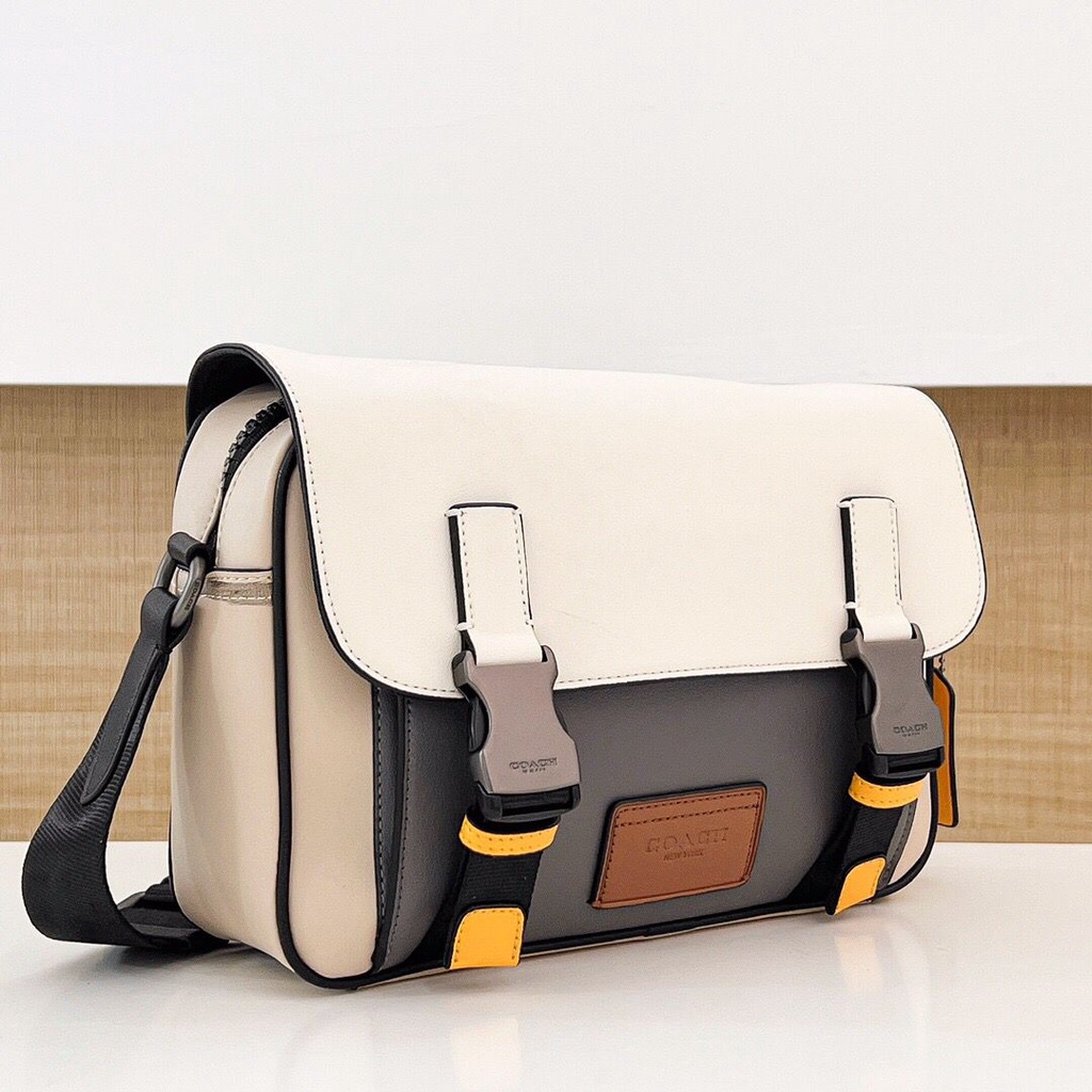 Coach track crossbody in Colorbox Signature canvas C3747 C4141 C4021 C2725 C2715 CE550 CE873